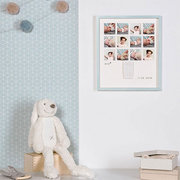Продукт BABY ART  My Very First Year - Рамка за 12 снимки и отпечатък, естествено дърво - 0 - BG Hlapeta
